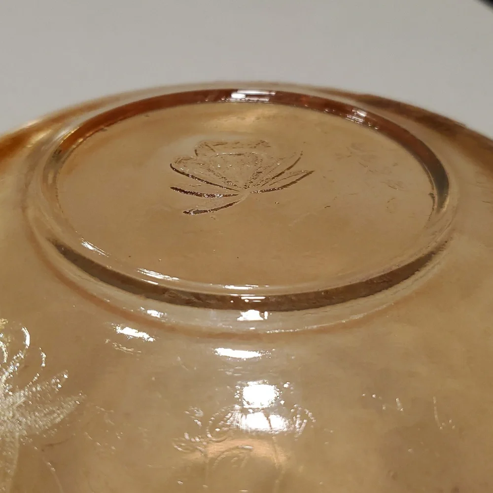 Jeanette Floragold Louisa Ruffled Bowl Carnival Glass Large 11 3/4”